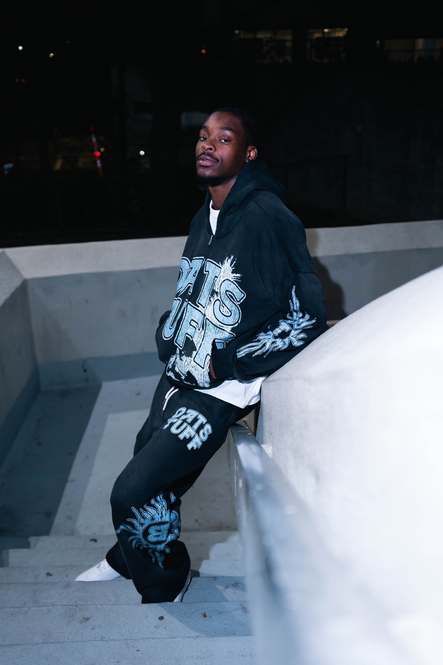 BLACK SOLAR FLEX SWEAT SUIT