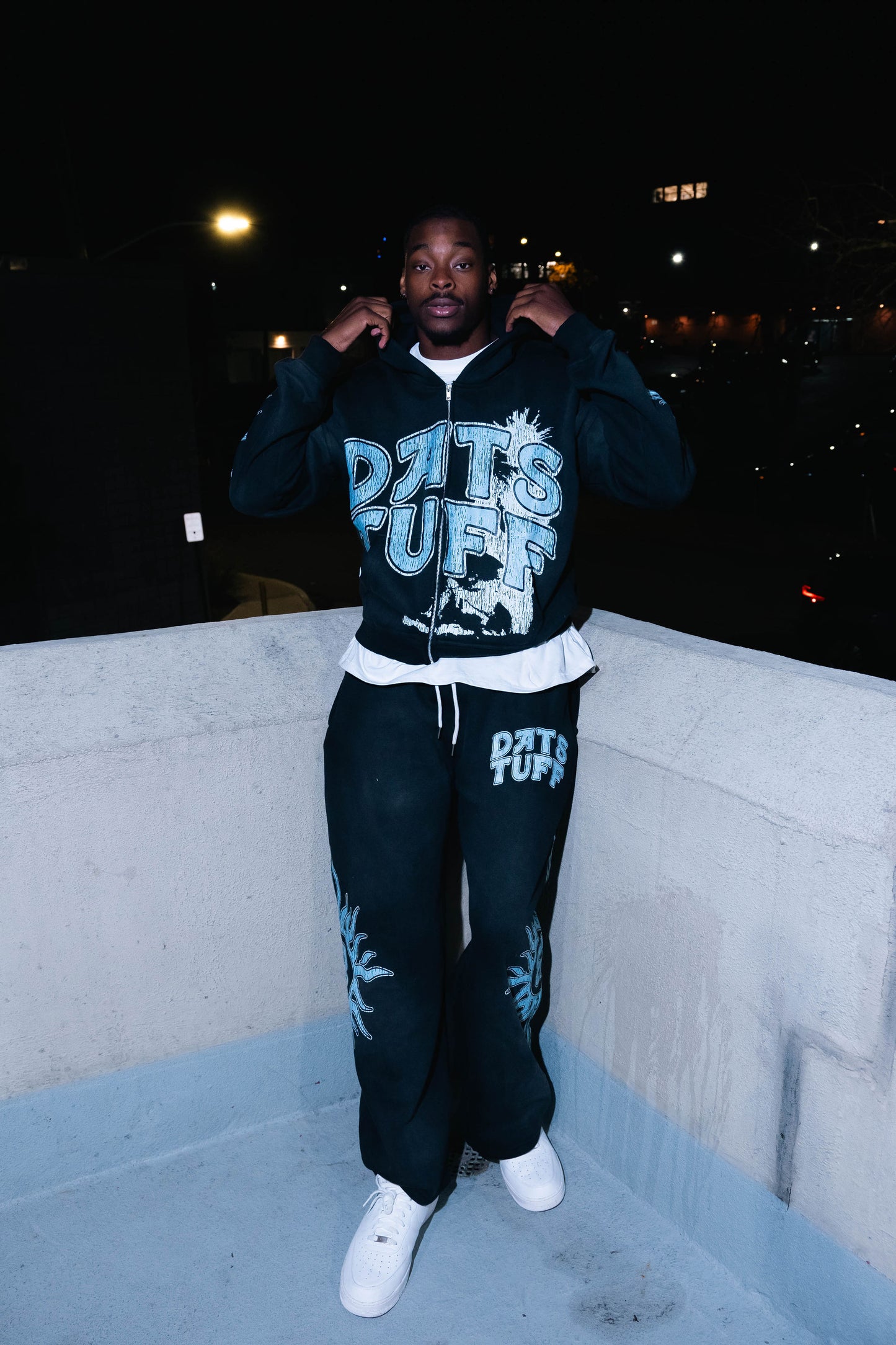 BLACK SOLAR FLEX SWEAT SUIT